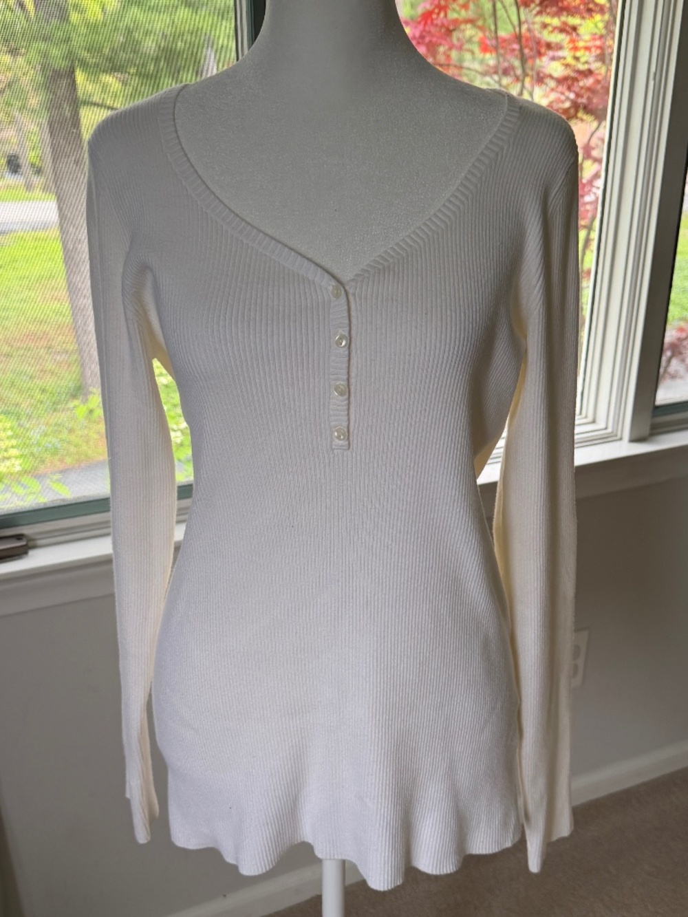 Eddie Bauer Ivory Ribbed Henley Top, size Large Tall